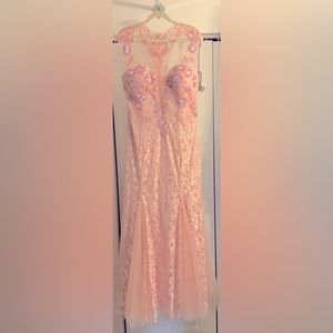 New Cinderella Designs formal Gown Sz 18